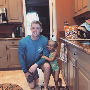 Meet your Posher, Logan